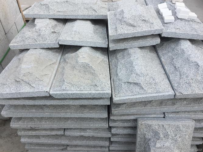 芝麻白蘑菇石？